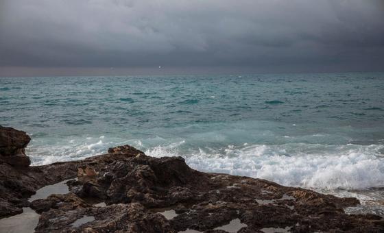 Tunisie : des experts de l’ONU dénoncent des abus et des manœuvres dangereuses lors de l’interception de migrants en mer